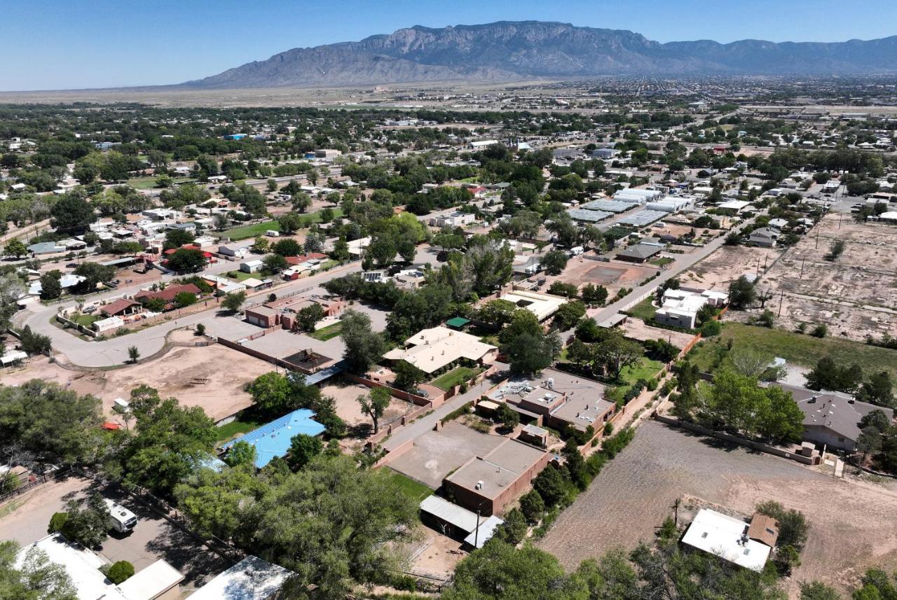 Loba Luna-Come Home To Enchantment Albuquerque Exterior photo