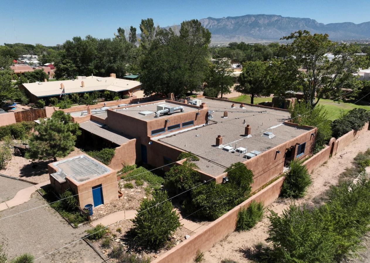 Loba Luna-Come Home To Enchantment Albuquerque Exterior photo